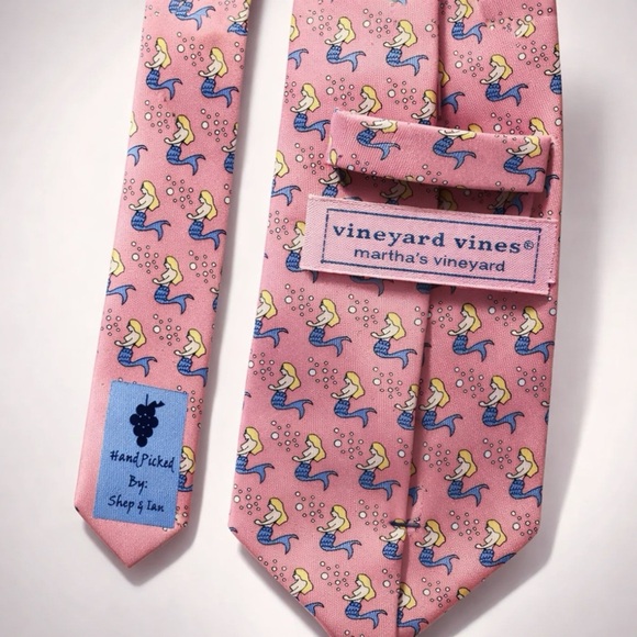 Vineyard Vines Other - Vineyard Vines Pink Mermaid Pattern Tie